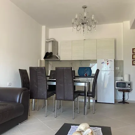 Holiday Apartments Appartamento Orikum